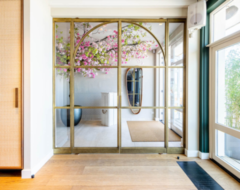 4 Voorbeelden Van Stalen Deuren In Hotels En Restaurants