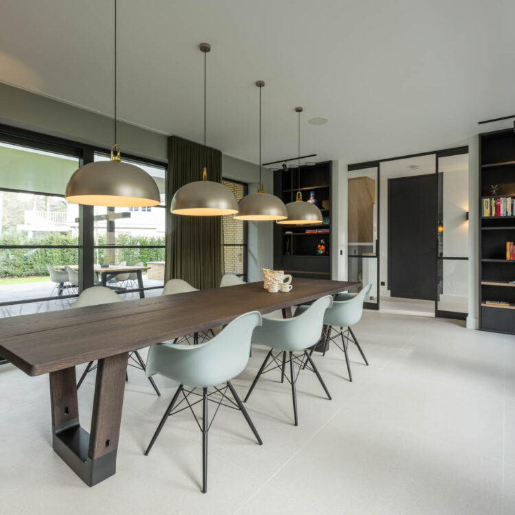 Oase van licht en ruimte - De Rooy Steel Doors